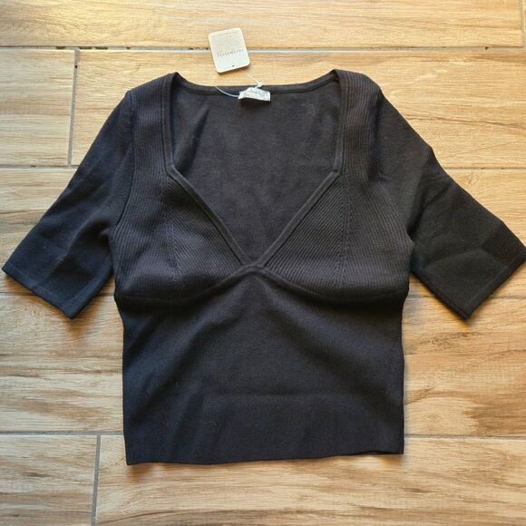 NWT-Free People V-Neck Blouse Black Size M - Picture 1 of 3